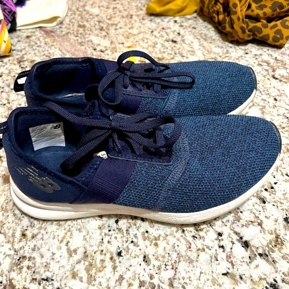 New Balance navy blue sneakers size 6 $15